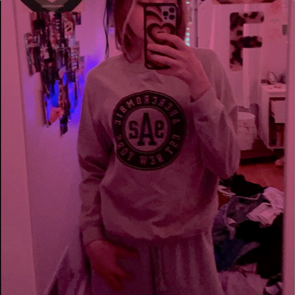 Abercrombie Light Grey Sweatshirt
